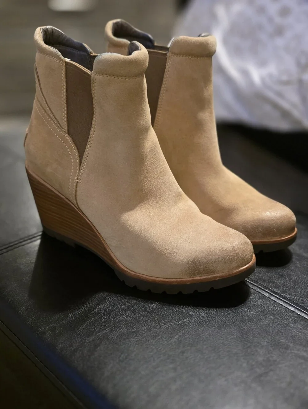 Sorel Wedge Ankle Booties in Light Taupe Size 8.5